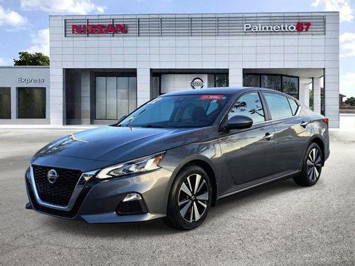 2022 Nissan Altima 2.5 SV
