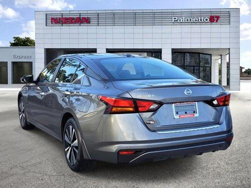 2022 Nissan Altima 2.5 SV