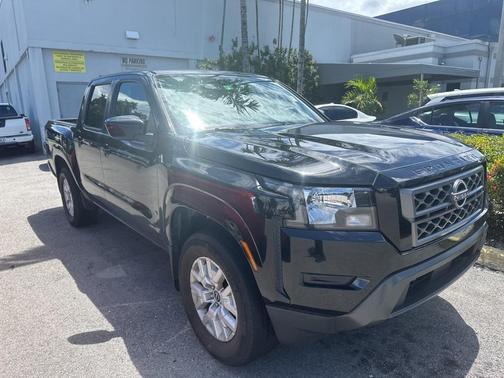 2022 Nissan Frontier SV