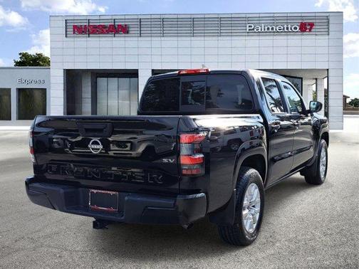 2022 Nissan Frontier SV