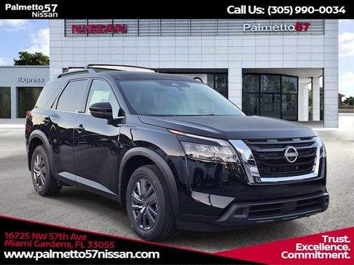2025 Nissan Pathfinder SV