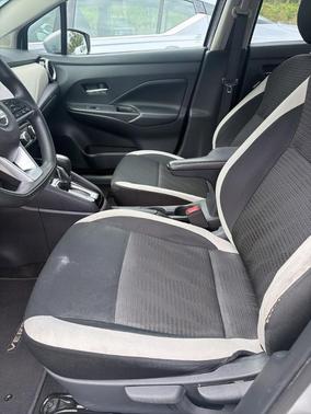 Brilliant Silver Metallic 2020 Nissan Versa 1.6 SV