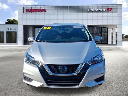 Brilliant Silver Metallic 2020 Nissan Versa 1.6 SV