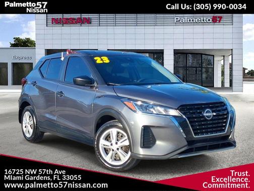 Gun Metallic 2023 Nissan Kicks S