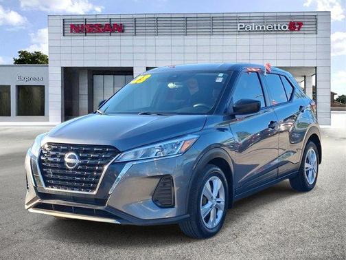 Gun Metallic 2023 Nissan Kicks S