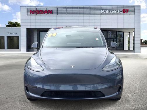 Gray 2024 Tesla Model Y Long Range