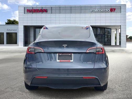 Gray 2024 Tesla Model Y Long Range