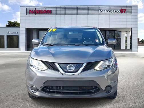 Gun Metallic 2019 Nissan Rogue Sport S