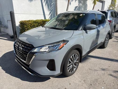 2022 Nissan Kicks SV