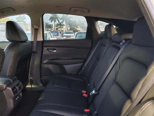 2025 Nissan Murano SV