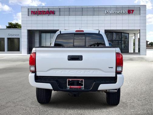 Super White 2016 Toyota Tacoma TRD Sport