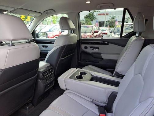 2023 Honda Pilot EX-L 8-Passenger