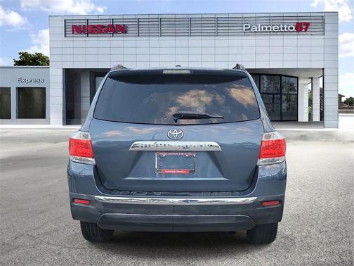 2011 Toyota Highlander Base