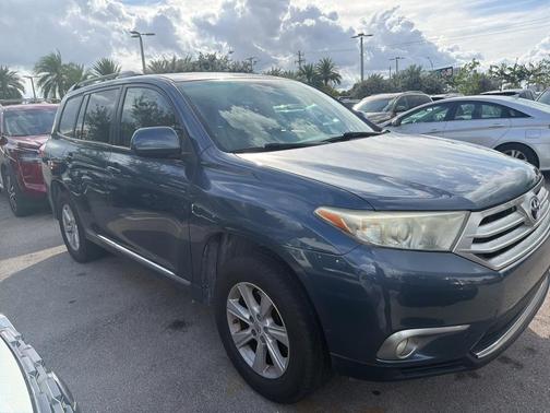 2011 Toyota Highlander Base