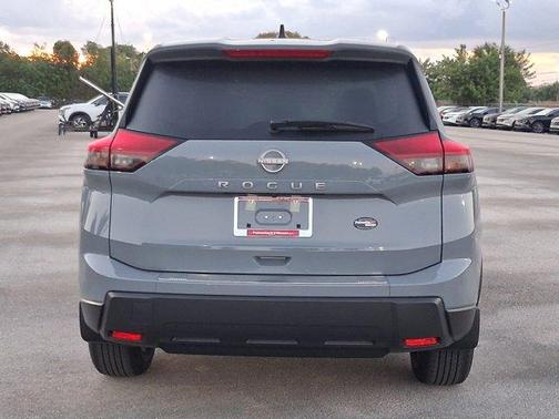 Boulder Gray Metallic 2026 Nissan Rogue SV