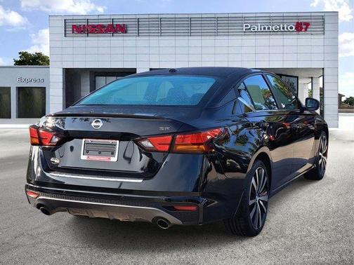2021 Nissan Altima 2.5 SR