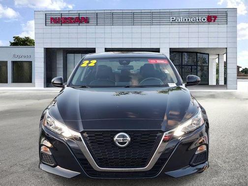 2022 Nissan Altima 2.5 SR