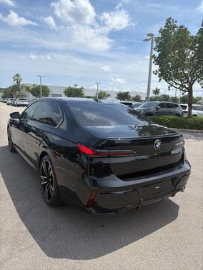 Black Sapphire Metallic 2023 BMW 740 i