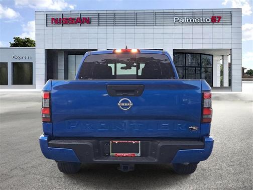 2025 Nissan Frontier SV