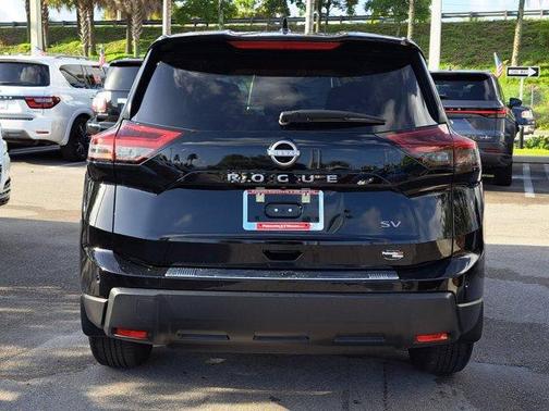 2024 Nissan Rogue SV