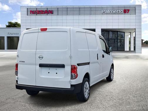 2015 Nissan NV200 S