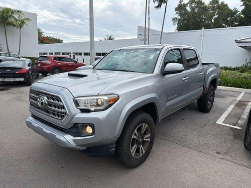 Silver Sky Metallic 2017 Toyota Tacoma TRD Sport