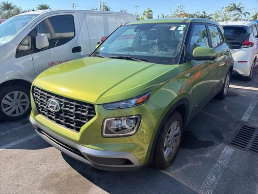 2022 Hyundai VENUE SE