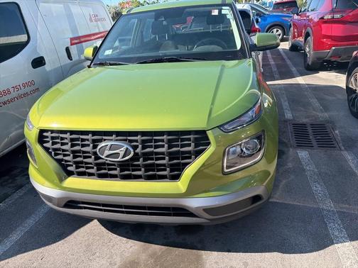 2022 Hyundai VENUE SE