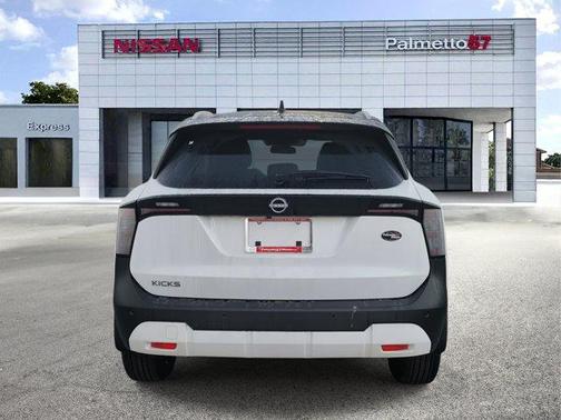 2026 Nissan Kicks SV