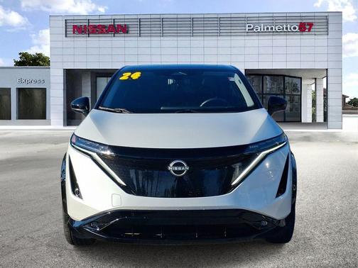 2t Wht Blk Roof 2024 Nissan ARIYA EVOLVE+