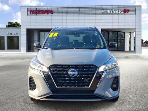 2023 Nissan Kicks SR