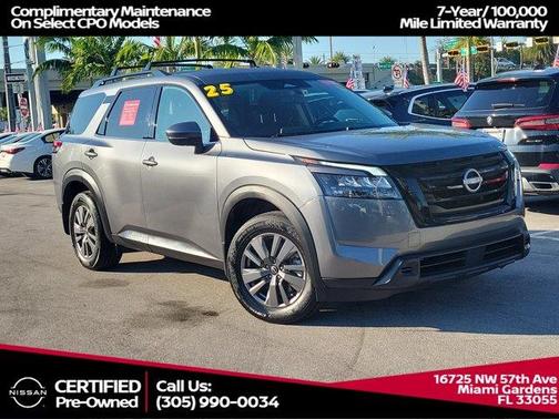 2024 Nissan Pathfinder SV