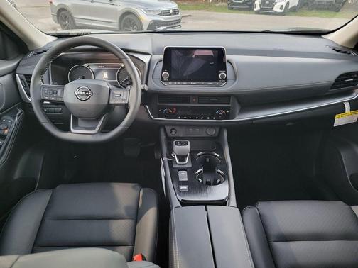 2026 Nissan Rogue DA