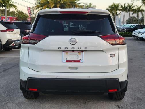 2025 Nissan Rogue S