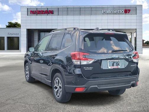 2024 Subaru Forester Premium