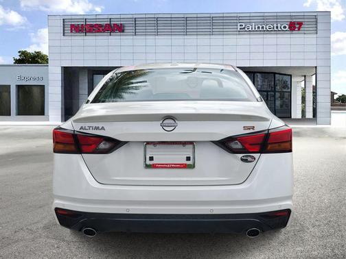 2025 Nissan Altima SR