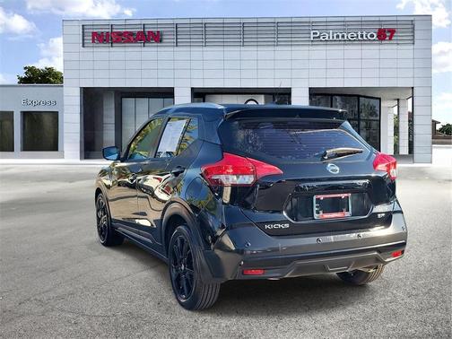 2020 Nissan Kicks SR