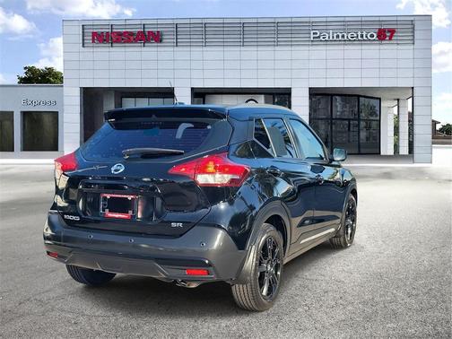 2020 Nissan Kicks SR