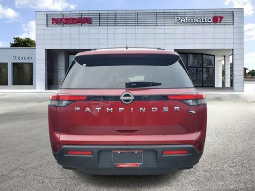 2025 Nissan Pathfinder SV