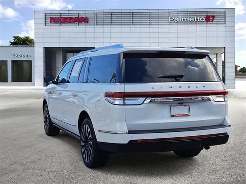 2022 Lincoln Navigator L Black Label