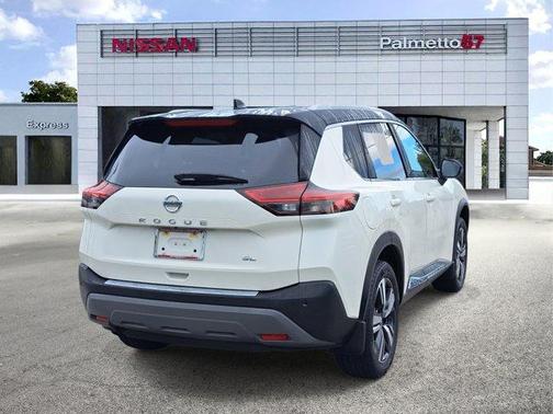 2021 Nissan Rogue SL