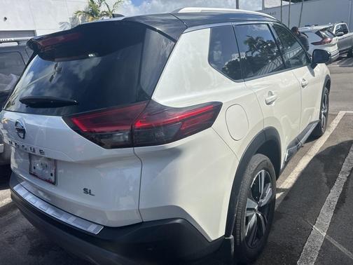 2021 Nissan Rogue SL