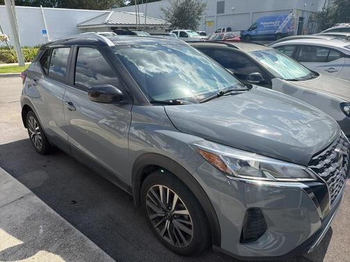 2023 Nissan Kicks SV