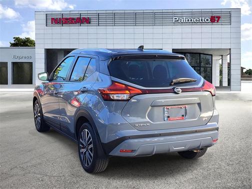 2023 Nissan Kicks SV