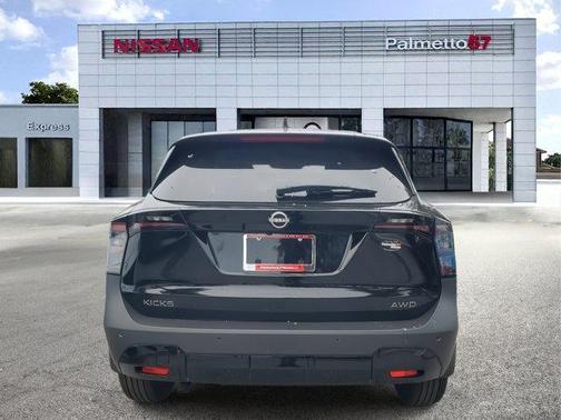 2025 Nissan Kicks SV