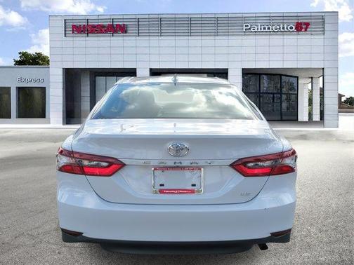 2022 Toyota Camry LE