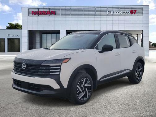 2t Wht Blk Roof 2026 Nissan Kicks SV