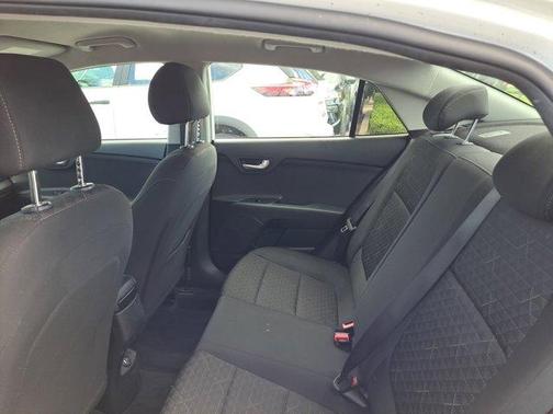 2022 Kia Rio S