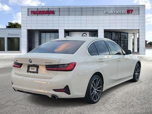 2019 BMW 330 i xDrive
