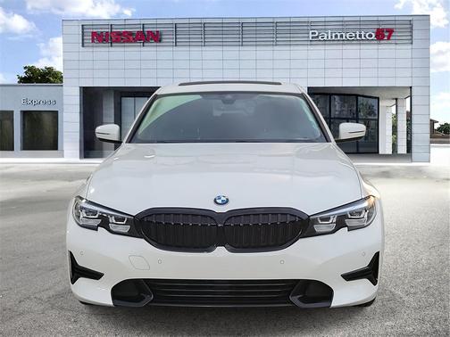 2019 BMW 330 i xDrive